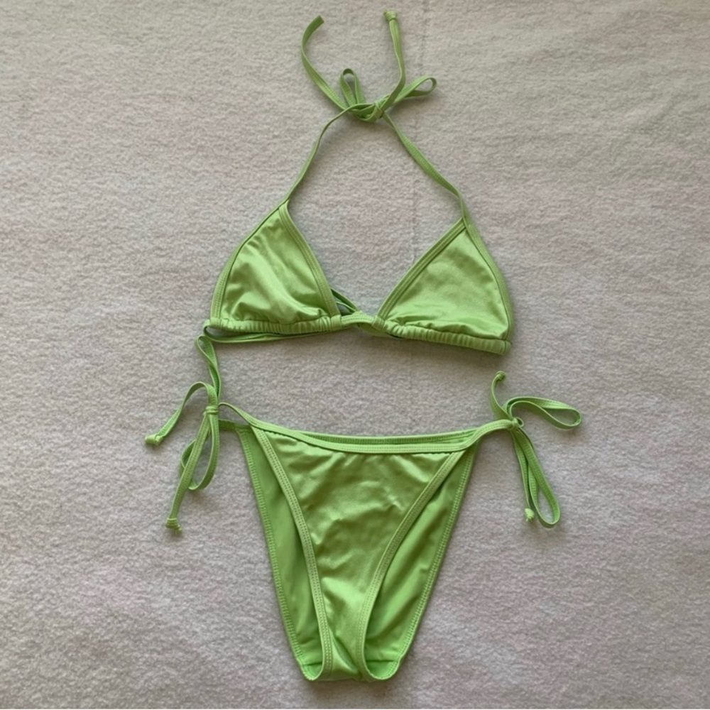 Green Bikini Bottoms and Top🌱💚